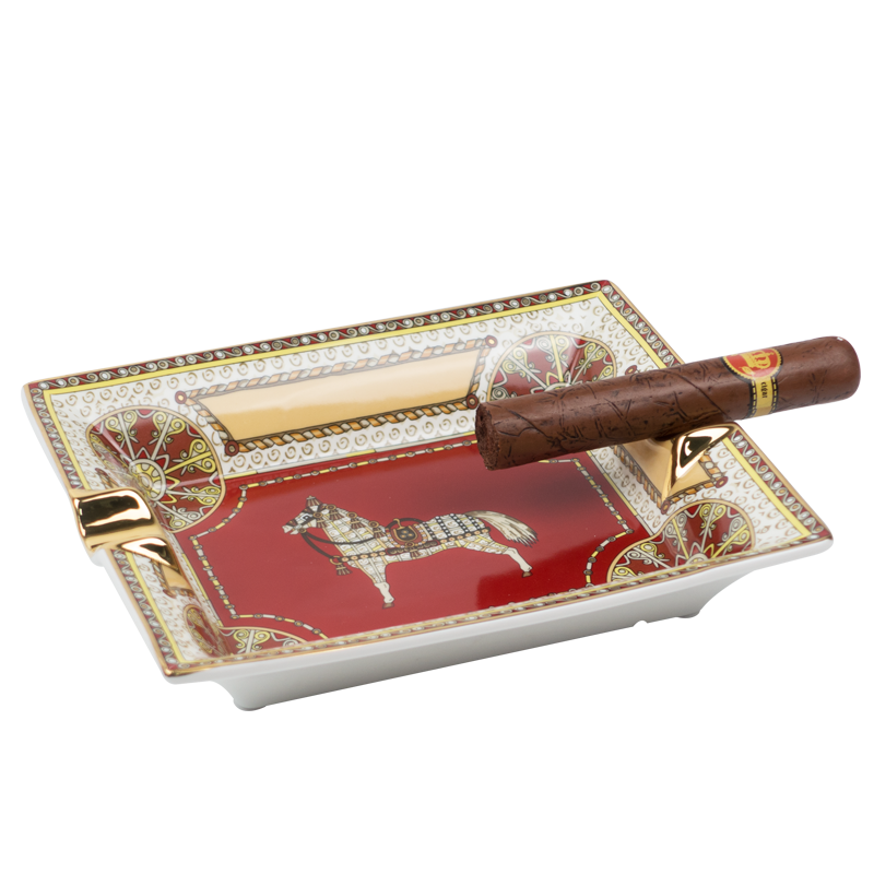 Large Capacity Two-slot War Horse Ashtray