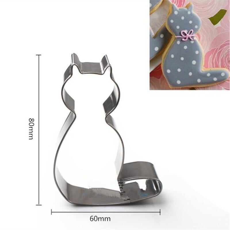Baking Cookies And Icing Biscuits Cat Mold